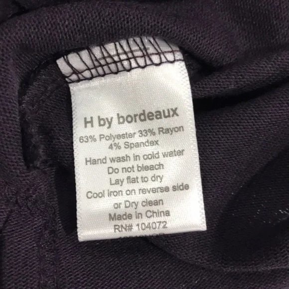 H By Bordeaux Exposed Seam V-Neck Sweater - Picture 6 of 6